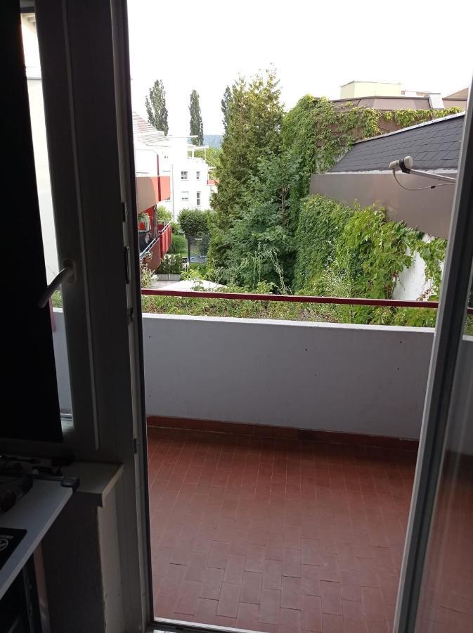 Ferienwohnung Mit Balkon In Krumpendorf Ngoại thất bức ảnh